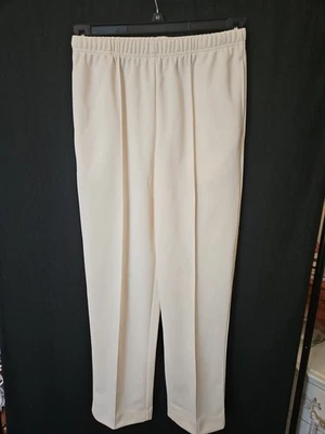 Blair Women's Vintage Double Knit Polyester Front  Seam Pants  Size 6P - Image 1 of 4