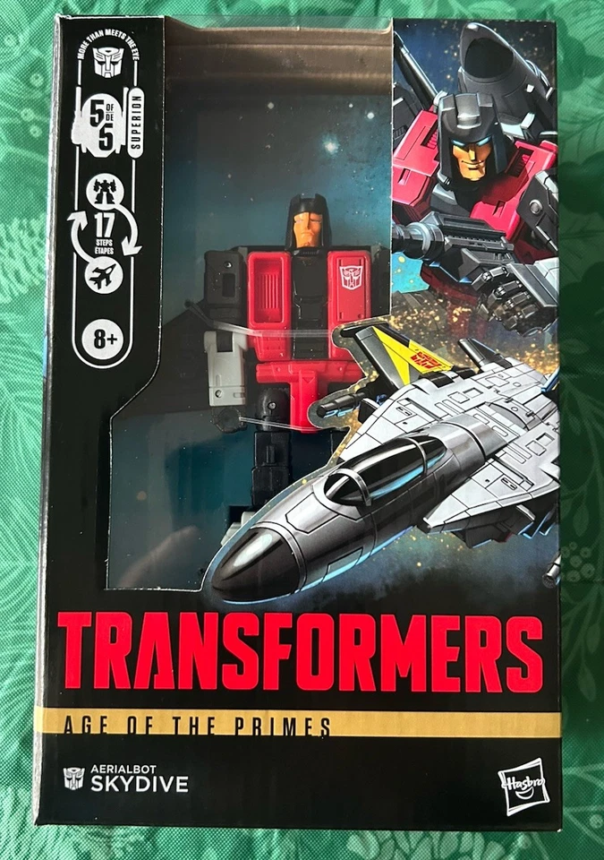 Transformers Age Of The Primes ARIALBOT SKYDIVE Action Figure - Image 1 of 4