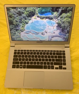 SAMSUNG NP900X4D 13.3" INTEL CORE i5-3317U 1.7GHz 16GB RAM 256GB SSD (PARTS) - Image 1 of 4