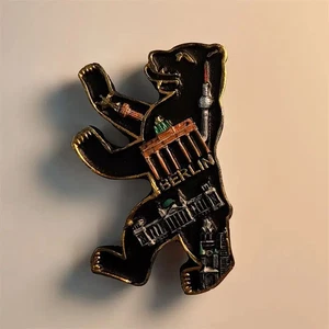Berlin Fridge Magnet Refrigerator Sticker Home Decor Resin Germany Souvenir Gift - Picture 1 of 4