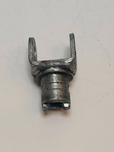 01 02 03 04 Suzuki GSXR 1000 750 600 Right Front Foot Peg Holder OEM 43530-35F10 - Picture 1 of 4