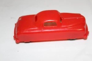 Vintage 50er-60er Jahre rotes Hartplastik Spielzeugauto Limousine 4,25" Renwal - Bild 1 von 3