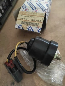Sensore Pressione olio 2507032J00 Originale Nissan Patrol - Foto 1 di 2