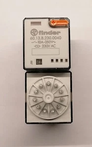 Finder 60.13.8.230.0040 Steckrelais 230VAC - 3 Wechsler 250/10A - Bild 1 von 1