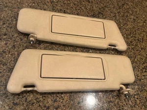 1986-94 Mercedes W201 W124 Sedan BEIGE RIGHT & LEFT PAIR Sun Visor w/ Mirror - Picture 1 of 19