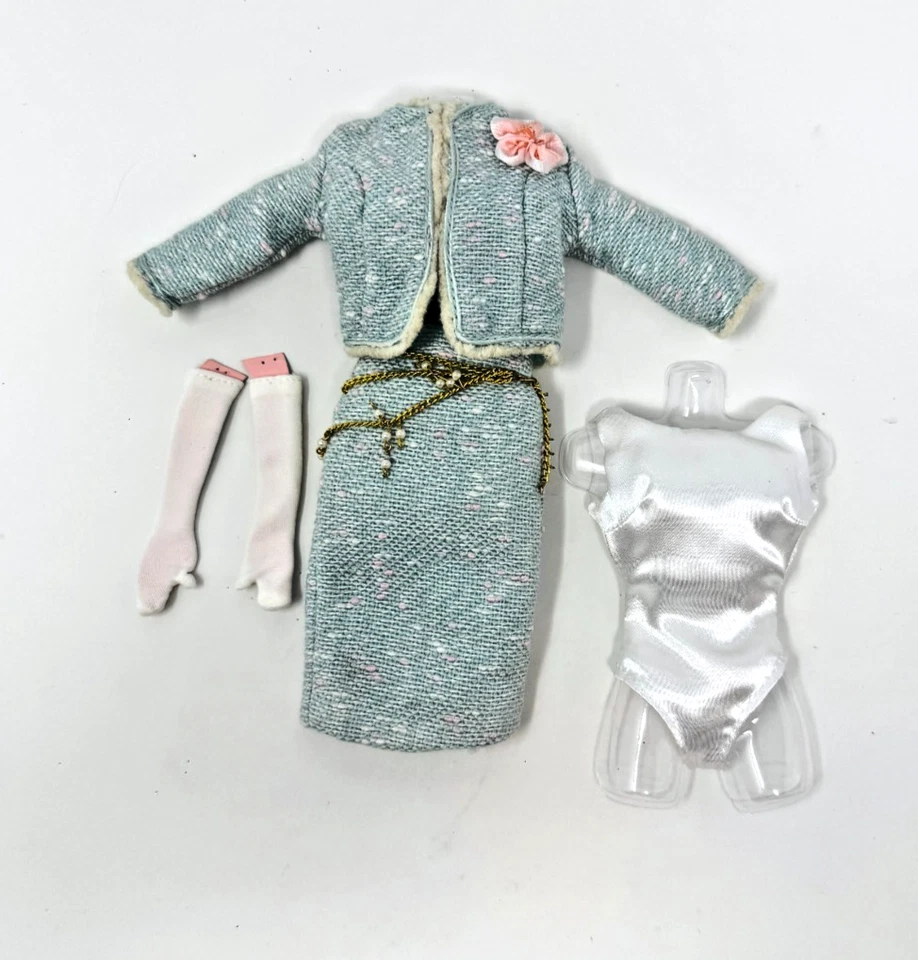 Dressmaker Details Couture Boucle Today Outfit for Dolls Barbie Integrity - Image 1 of 2