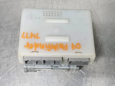 Nissan Pathfinder QX4 2002-2004 módulo de entrada sin llave robo/bloqueo 285955W500 Foto 1 de 4