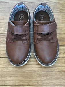 Zapatos Cat & Jack para niños talla 8 nuevo estado - Imagen 1 de 3