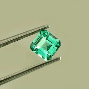 Lab Grown Colombian Ethical Green Emerald Loose Gemstone Cushion Cut 1.35 CT - Picture 1 of 5