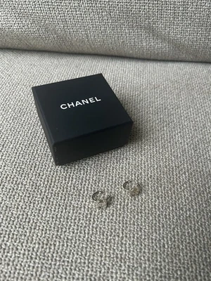 Anillos labiales Chanel  Foto 1 de 4