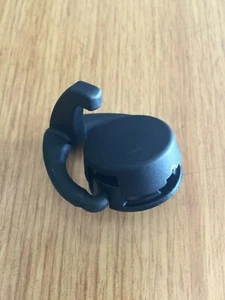 NUEVO OEM NISSAN ALTIMA 2013-2019 MALETERO RED RETENEDOR CLIP/GANCHO - Imagen 1 de 3