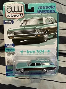 2024 Auto World Muscle Wagons 1970 Chevy Kingswood Estate blau 1/64 - Bild 1 von 3