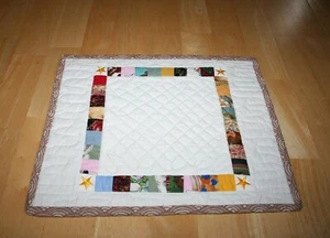4er Set Tischsets: Quadrate innerhalb Quadrate Handarbeit Patchwork gesteppt 15" x 14" - Bild 1 von 5