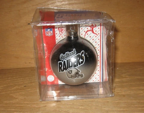 NFL Football Oakland Raider's Glass Ball Christmas Ornament New in Pack Cover
