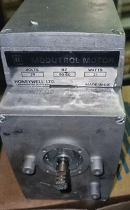 Honeywell Modutrol Motor M845C1017 - Imagen 1 de 3