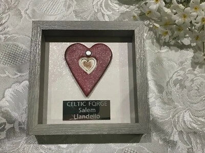 PERSONALISED CERAMIC RED HEART in  WOOD EFFECT OPEN BOX FRAME   LOVE GIFT - Image 1 of 4