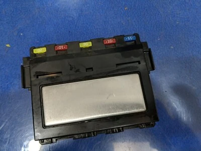 Módulo de controle de rede multiplex Lexus GS450h 2007-2012 89211-30040 - Imagem 1 de 4