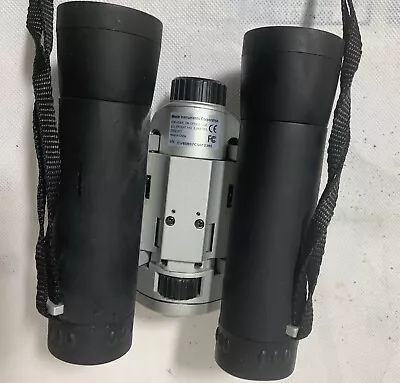 MEADE CAPTUREVIEW DIGITAL CAMERA BINOCULARS Waterproof S2 - Image 1 of 4