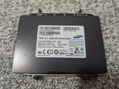 Samsung MZ-7TE2560 2.5" SSD 6.0Gbps SATA PM851 256GB SSD MZ7TE256HMHP - Imagem 1 de 3