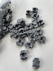 LEGO-NEW-#11253-FLAT SILVER-ROLLER SKATE-20 PIECES - Picture 1 of 1
