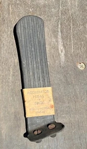 1940-1948 Buick NOS accelerator pedal - Picture 1 of 3