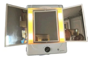 Vintage GE TriFold Lighted Magnifying Make-up Mirror 3 Settings Portable E67101 - Picture 1 of 19