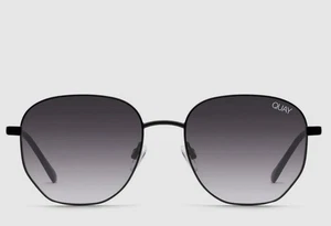 Quay Big Time Unisex Polarized Sunglasses in Black Frame/Smoke Lens 126 - Picture 1 of 12