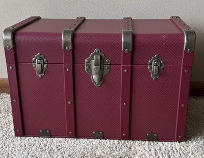 Kit Kittredge The American Girls Collection Trunk/Clothes Chest - Image 1 of 4