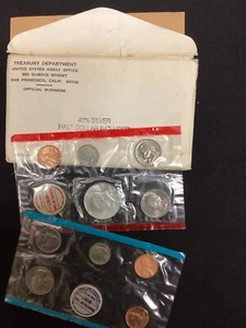 1968 US Mint Set P D Uncirculated Coin Set Sealed in OGP 40% Half - Bild 1 von 2