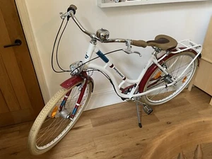 Bergamont Summerville Hybrid City Bike - Picture 1 of 10