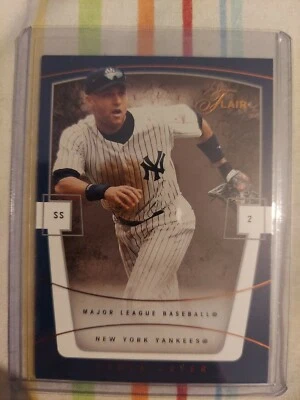 2004 Fleer Flair baseball #59  DEREK JETER New York Yankees HOF - Image 1 of 2
