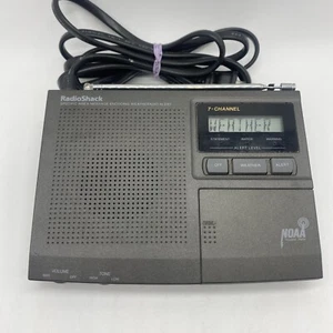 Radio Shack Weather Radio 7-Channel Digital NOAA Alert System 12-250 - Tested - Picture 1 of 6
