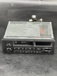 Mercedes Benz CM2190 - AM/FM RADIO / CASSETTE 002 820 75 86 gebraucht ungeprüfter Zustand - Bild 1 von 8
