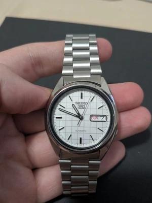 Seiko 5 SNXF05 White Grid Dial Automatic Men's Watch -USED- - Image 1 of 3