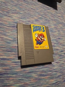 Super Mario Bros. 3 (Nintendo NES, 1990) - Picture 1 of 3