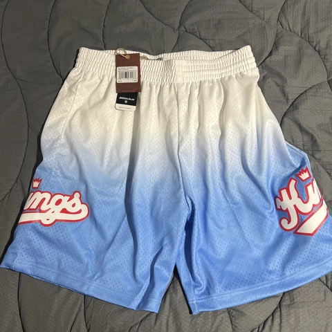 Sacramento Kings Mitchell & Ness NBA Fadeaway Swingman Shorts Men’s Size XL Cover