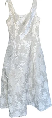 Scott McClintock Petite 特殊场合礼服 8 码锦缎象牙色合身喇叭 — 第 1/4 张图片