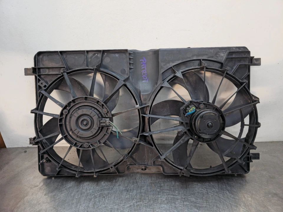 Jeep Patriot 2.2 CRDI 2011-2017 ventilador de refrigeración radiador Foto 1 de 4