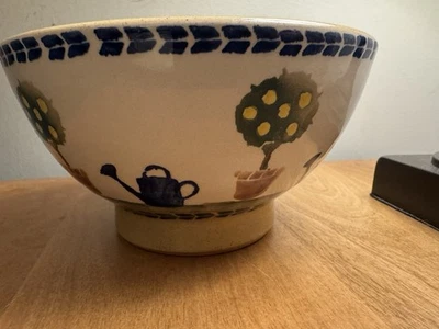 Nicholas Mosse Pottery Garden Pattern Bowl 5.75” Hand Painted Ireland - Image 1 of 4