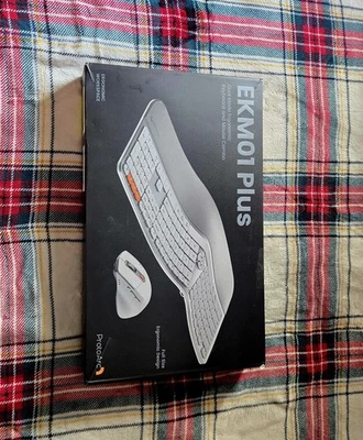 Protarc Full Size Ergonomic Keyboard And Mouse - Image 1 of 3