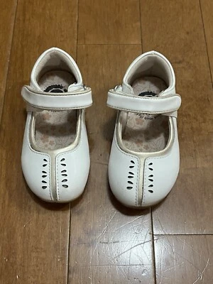 Livie & Luca Girl’s Size 6 Sage Hook and Loop Mary Jane Shoes Bright White  - Image 1 of 4