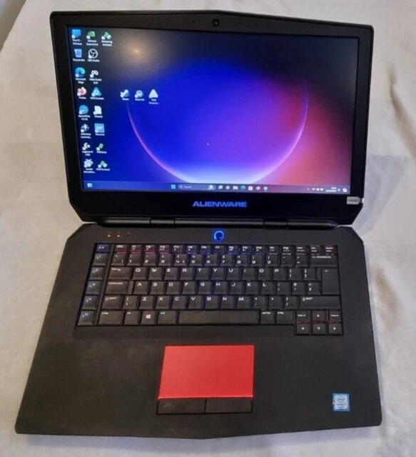 Alienware 15 15.6" Notebook/Laptop - Image 1 of 4