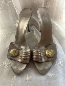 Gucci Open Toe Heels, Silver Gray Vintage Size 38.5 B - Picture 1 of 12