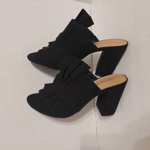 Sandalias Christian Siriano Payless para mujer negras de tacón ancho talla 8,2 - Imagen 1 de 13