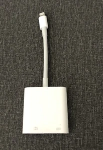 Apple Lightning to USB 3 Camera Adapter A1619 - Photo 1/2