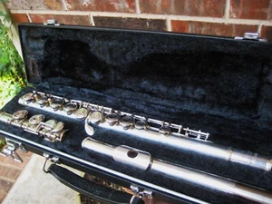 Clean/Fully Adjusted Yamaha Silver Plated Flute Made in Japan - Picture 1 of 7