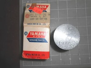 YAMAHA HT1 276-11631 PISTÓN DIÁMETRO ESTÁNDAR 1 CANTIDAD VINTAGE OEM ENVÍO GRATUITO - Imagen 1 de 3