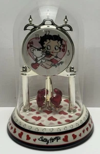 Reloj Coleccionable Aniversario Porcelana Betty Boop con Péndulo Giratorio - Imagen 1 de 3