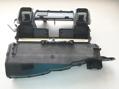 Mercedes-Benz C230 C280 W202 Sport 1998-2000 ~ caja térmica carcasa superior ~ OEM Foto 1 de 3