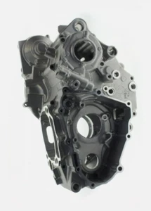 Genuine Yamaha Crank Case Assy Cases YFZ450 2006-13 5TG-15100-01 - Bild 1 von 1